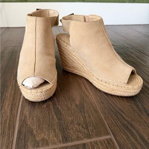 Kenneth Cole Beige Wedge Sandals